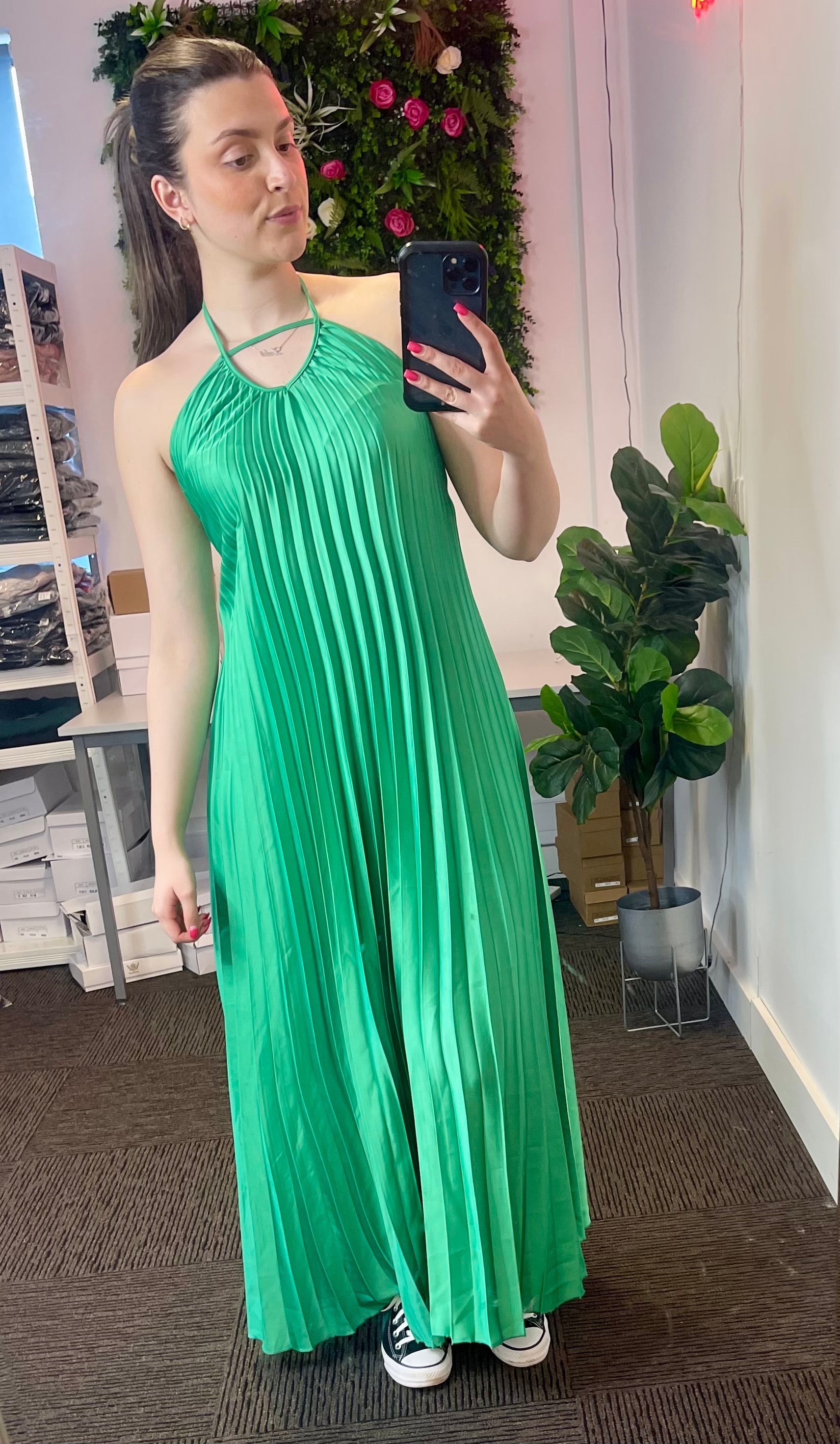 Riri Elegant Halter Neck Dress