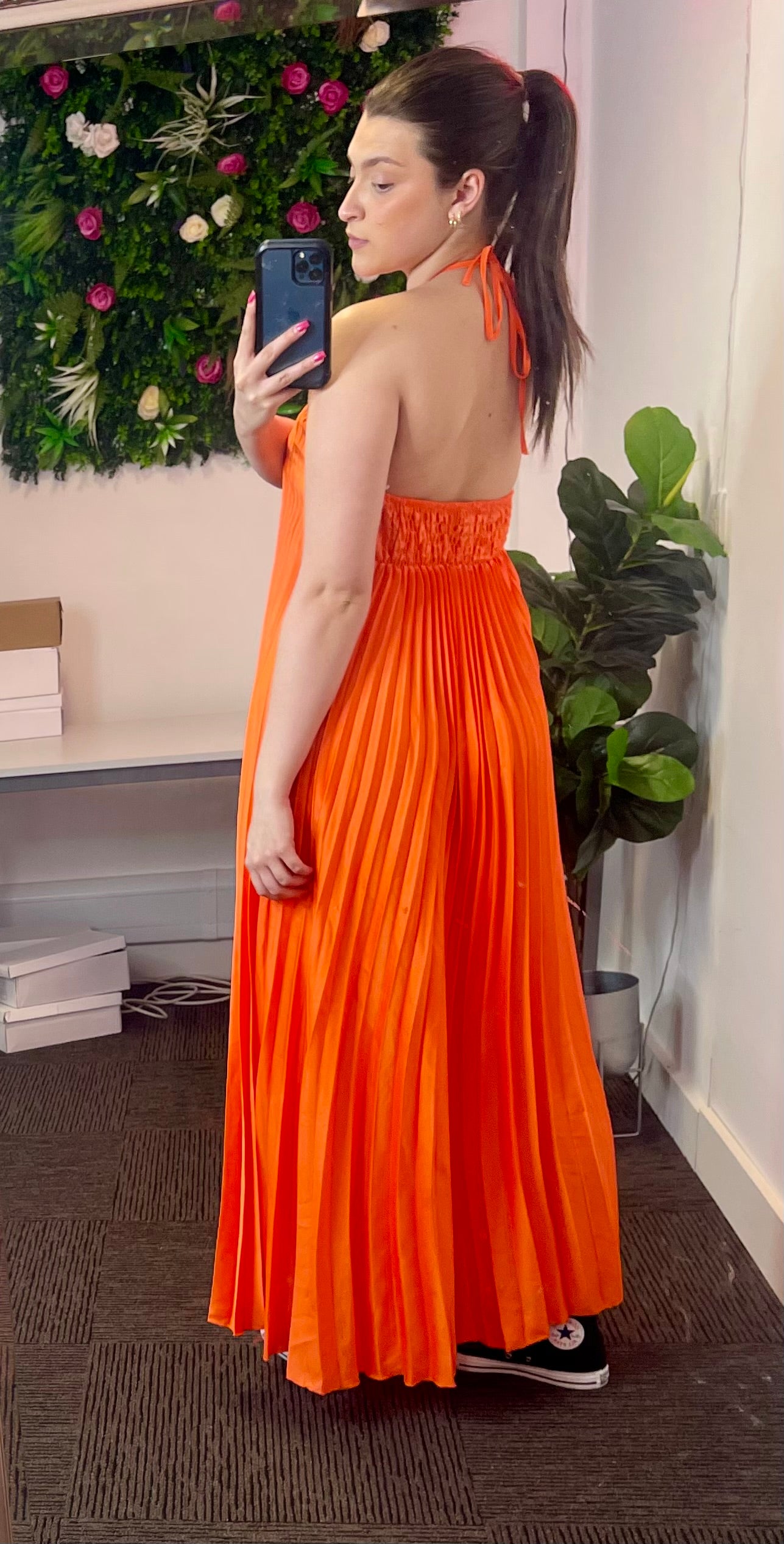 Riri Elegant Halter Neck Dress